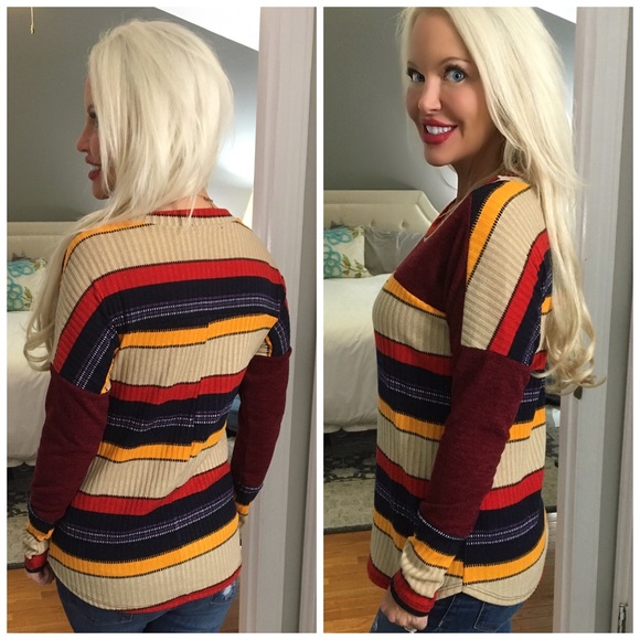 ❤️LAST 1!  Contrast Stripe Print Top! - Picture 2 of 2